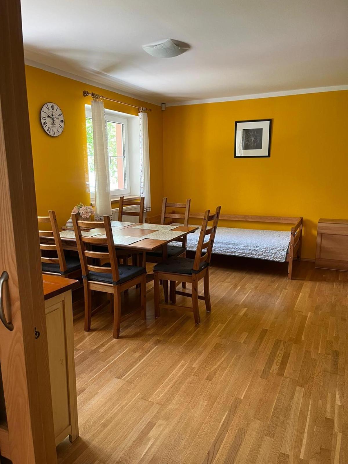 Apartman Pod Klasterem ルンブルク エクステリア 写真